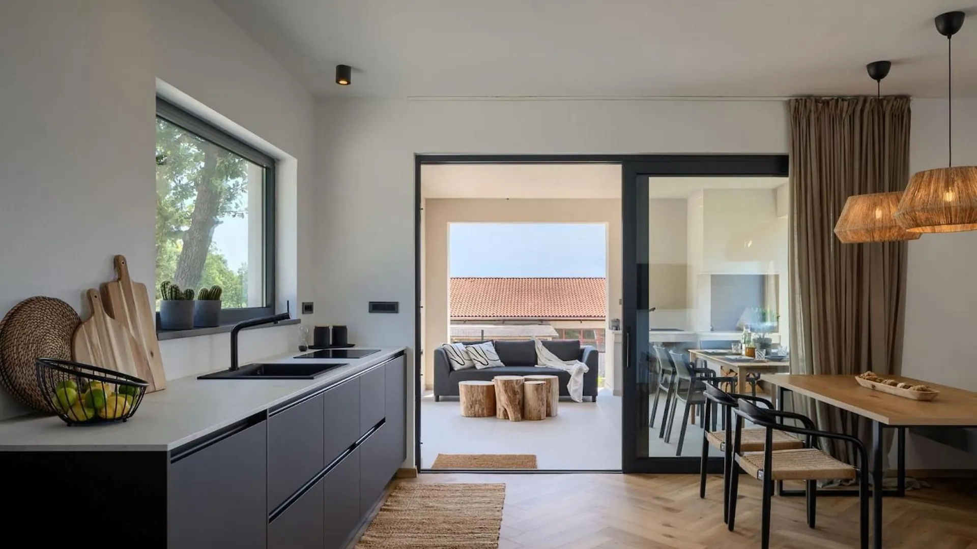 Modern Villa Casetta Molindrio With Pool In Porec Croatia