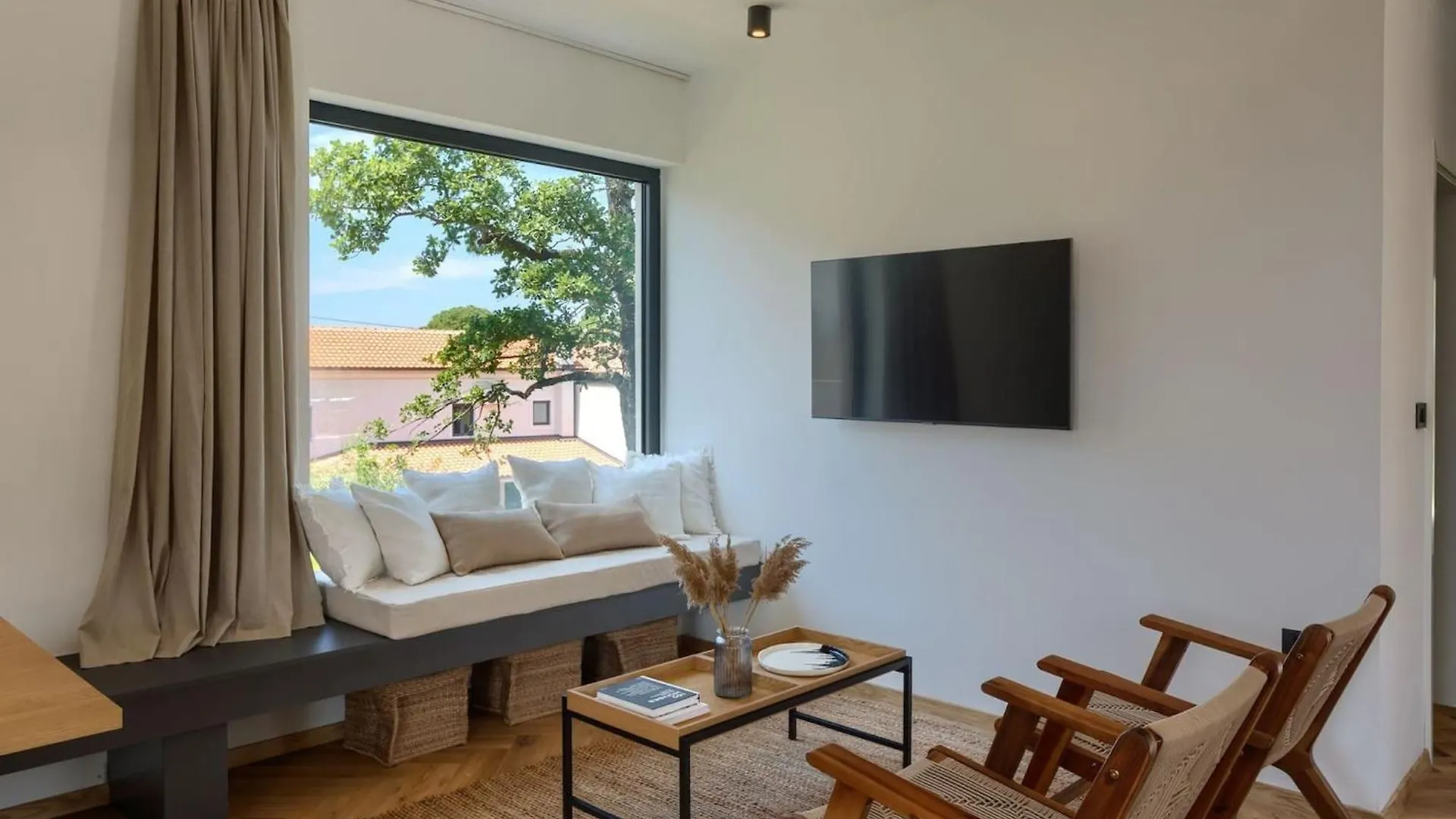 Modern Villa Casetta Molindrio With Pool In Porec