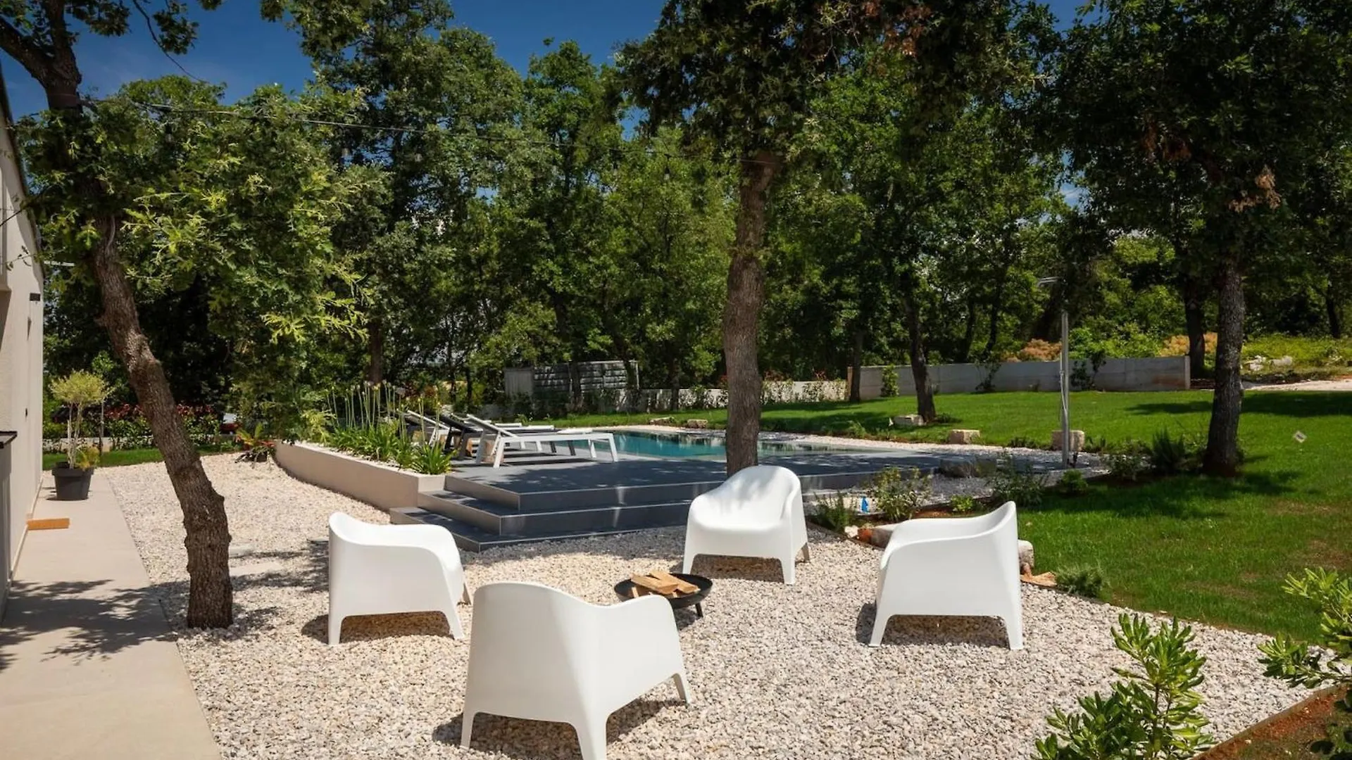 Modern Villa Casetta Molindrio With Pool In Porec Croatia
